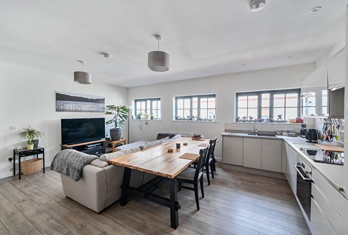 2 Bedroom Flat For Sale In The Island, Midsomer Norton, Radstock, Somerset, BA3