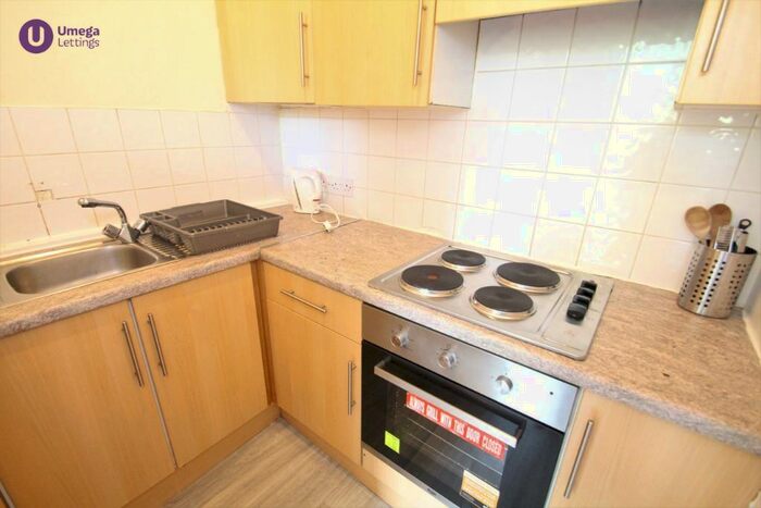 5 Bedroom Flat To Rent In Haymarket Terrace, Haymarket, Edinburgh, EH12
