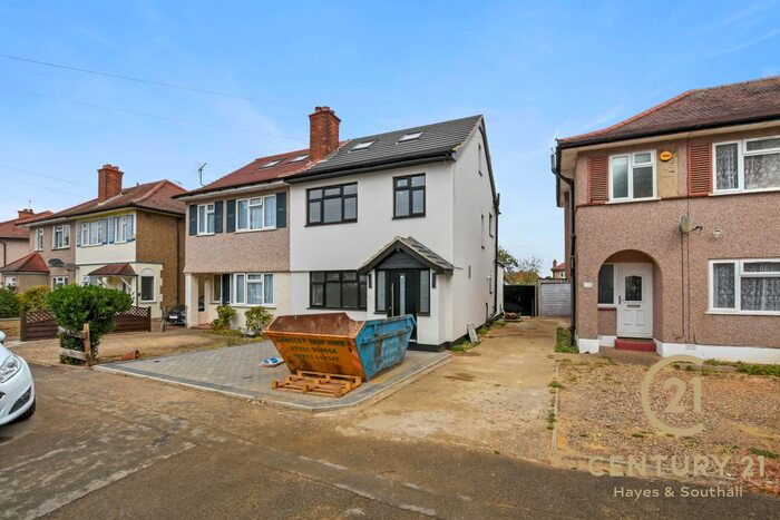 4 Bedroom Semi-Detached House To Rent In Hurstfield Crescent, Hayes, UB4
