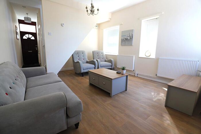 3 Bedroom End Of Terrace House To Rent In Hill Street, Newcastle-under-Lyme, ST5