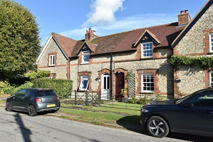 2 Bedroom Cottage For Sale In Mixbury, Brackley, NN13