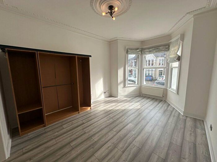 1 Bedroom Flat To Rent In Bedroom Flat – Palmerston Crescent, Palmers Green, N13