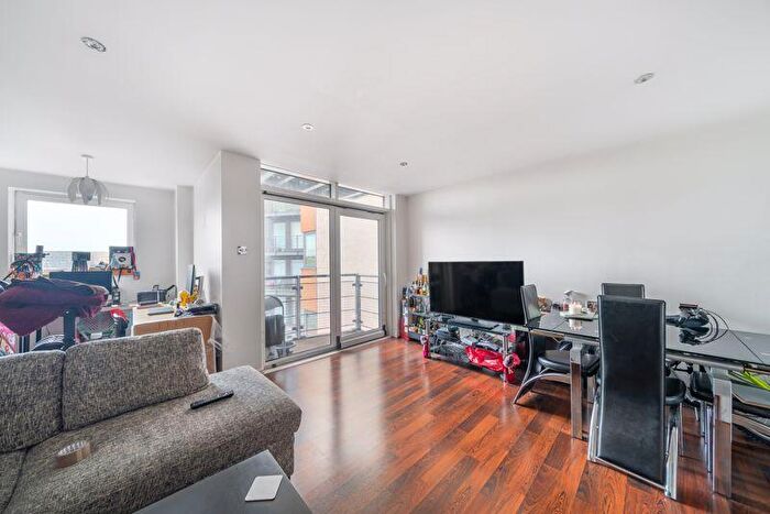 1 Bedroom Apartment For Sale In Fishguard Way, Galleons Lock, E16