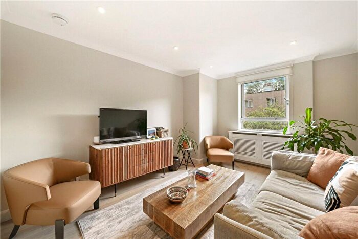 1 Bedroom Flat To Rent In Regents Plaza Apartments, Kilburn Priory, NW6