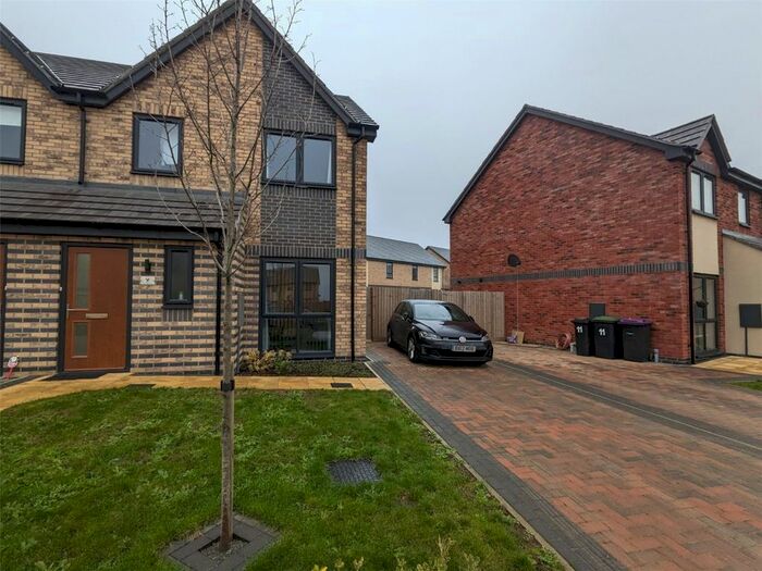 Semi-Detached House To Rent In Newstead Street, Sleaford, Lincolnshire, NG34