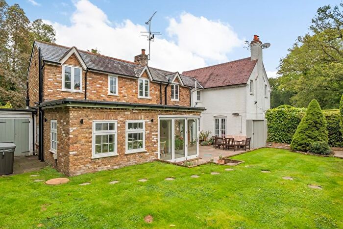 4 Bedroom Detached House For Sale In Sunningdale, Berkshire, SL5