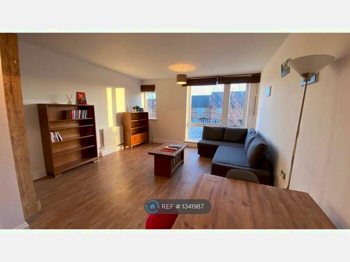 1 Bedroom Flat To Rent In Queen Street, London, N17