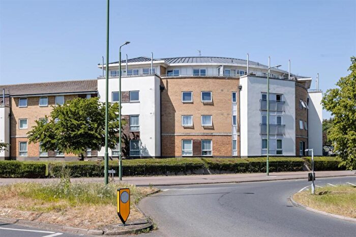 2 Bedroom Flat For Sale In Connington Crescent, Chingford, E4