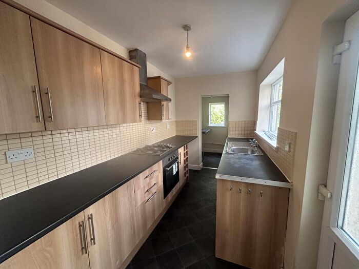 2 Bedroom House To Rent In Gateford Road, Worksop, S81