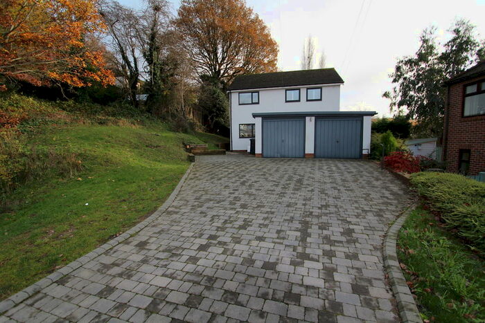 2 Bedroom Apartment To Rent In Hackthorn Road, Woodseats, S8