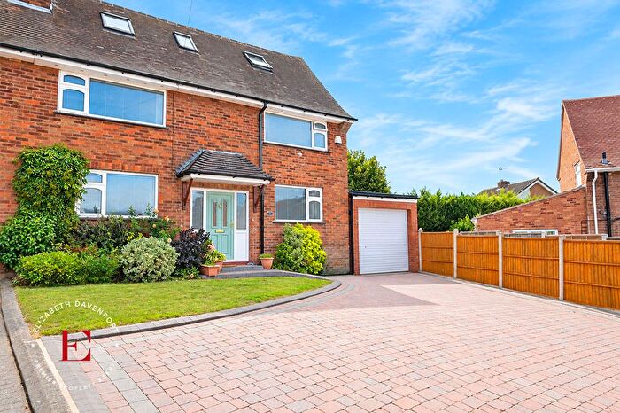 5 Bedroom Semi Detached House For Sale In Hall Close, Stoneleigh, CV8