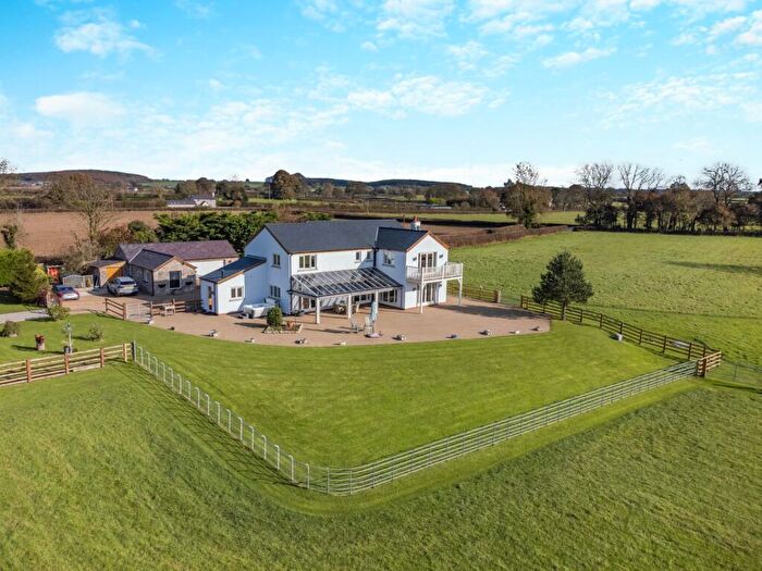4 Bedroom Equestrian Facility For Sale In Pen Y Cefn, Caerwys, Mold, Flintshire, CH7