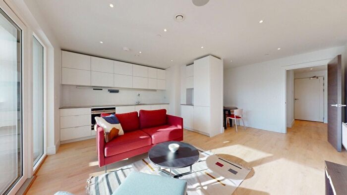3 Bedroom Flat To Rent In Olympic Way, Wembley, HA9
