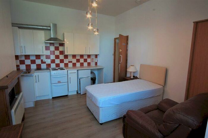 Studio To Rent In Podsmead Road, Gloucester, GL1