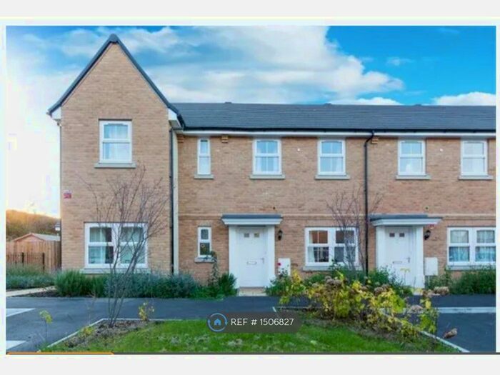 3 Bedroom Terraced House To Rent In Foxglove Close, West Drayton, UB7