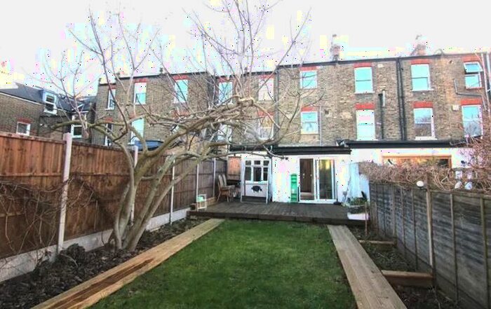 1 Bedroom Flat To Rent In Lausanne Road, London, N8