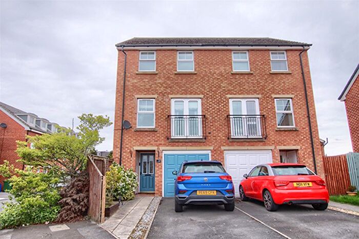 3 Bedroom End Of Terrace House For Sale In Richmond Place, Thornaby, TS17
