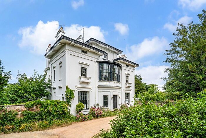 Property For Sale In The Park, Cheltenham, GL50