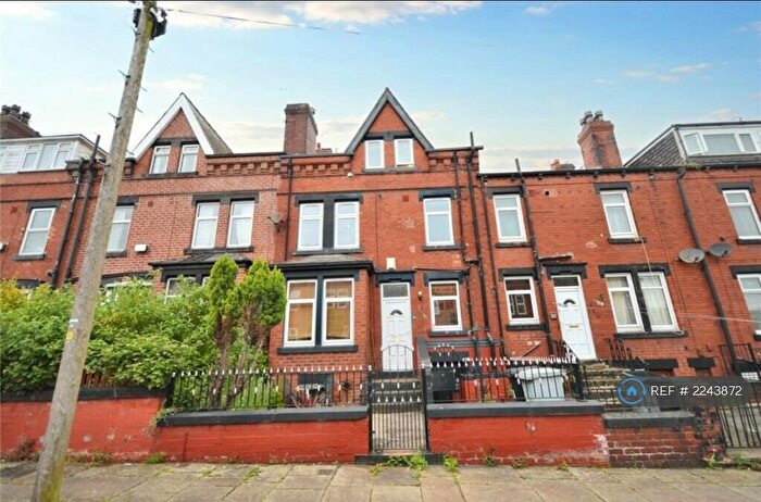 3 Bedroom Terraced House To Rent In Fairford Terrace, Leeds, LS11