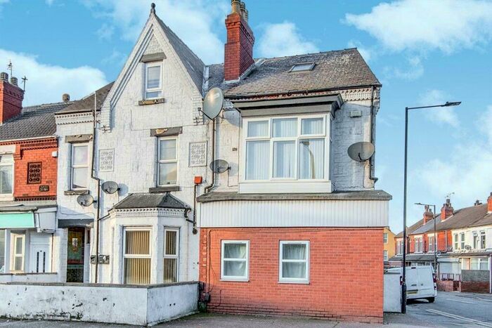 2 Bedroom Flat To Rent In Beckett Road, Doncaster, South Yorkshire, DN2