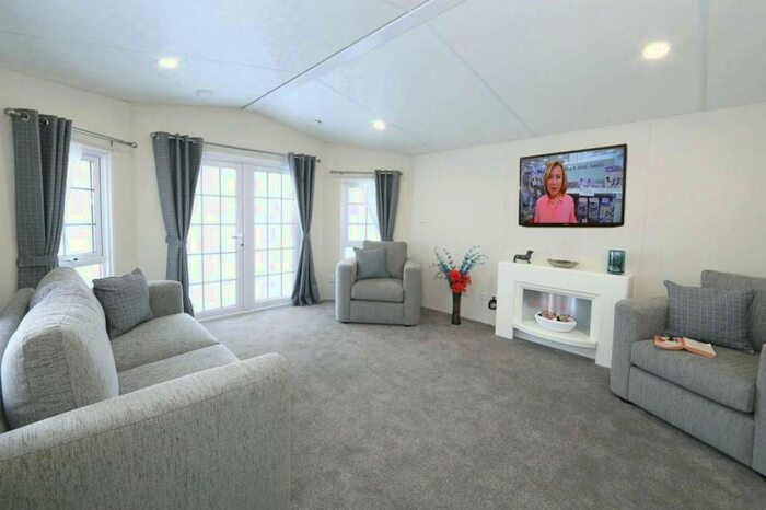 2 Bedroom Lodge For Sale In Yafforth Road, Northallerton, DL7