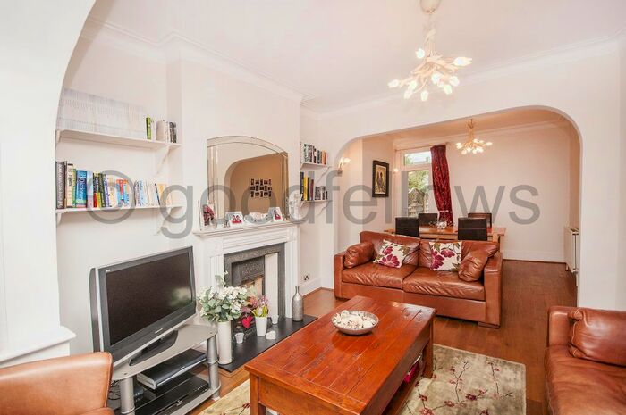3 Bedroom End Of Terrace House To Rent In Cowper Gardens, Wallington, Surrey, SM6