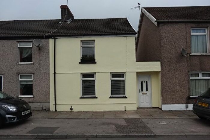 2 Bedroom Terraced House To Rent In Hopkinstown Road, Pontypridd, CF37