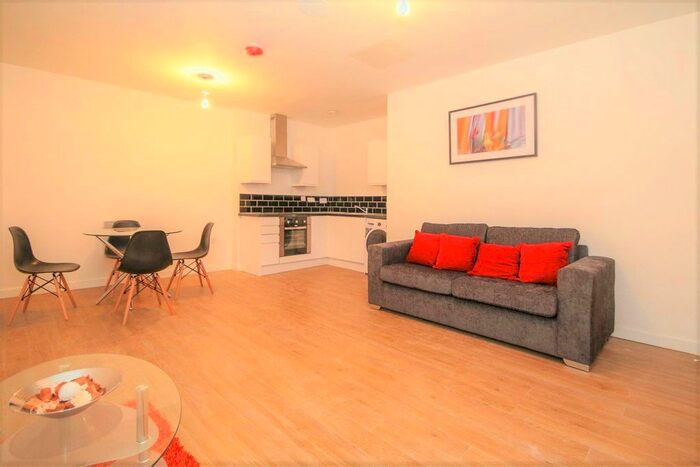 2 Bedroom Flat To Rent In Sunbridge Road, Bradford BD1