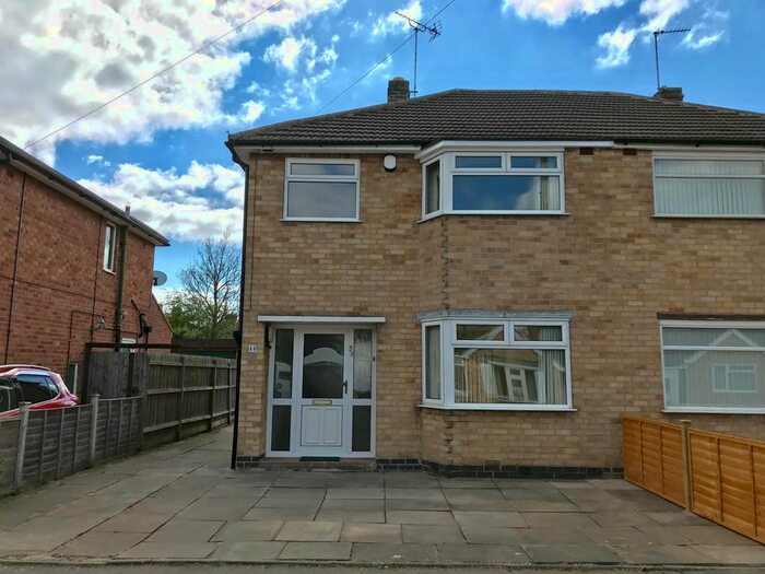 3 Bedroom Semi-Detached House To Rent In West Street, Blaby, Leicester, LE8