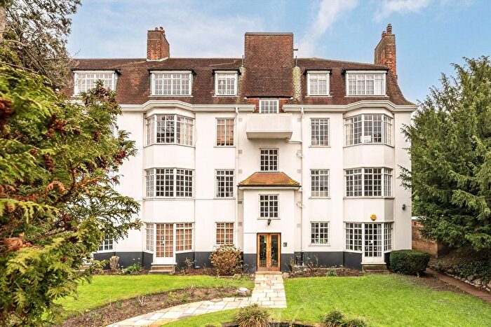 2 Bedroom Flat For Sale In Streatham Hill, Streatham Hill, SW2