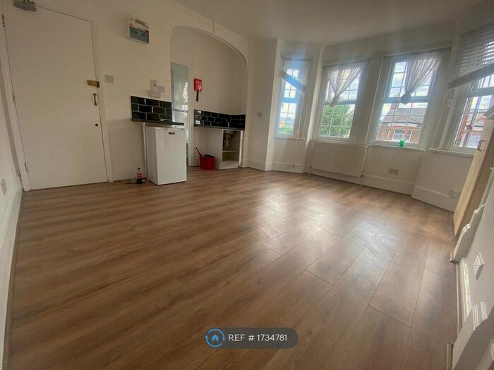 Studio To Rent In Stondon Park, London, SE23