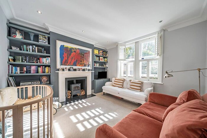 2 Bedroom Flat For Sale In Widley Road, Maida Vale, London, W9