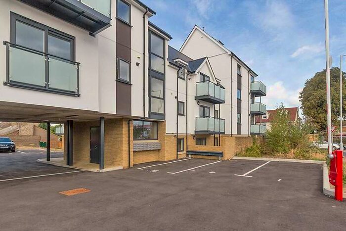 2 Bedroom Penthouse Flat To Rent In Clarity Mews, 153-155 London Road, Sittingbourne, Kent, ME10