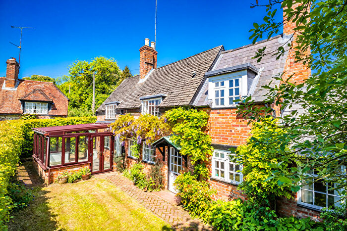 3 Bedroom Cottage To Rent In Pyt Cottage, Ashampstead, RG8