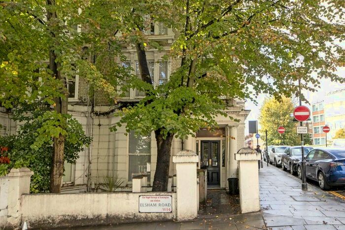 Studio To Rent In Elsham Road, London, W14