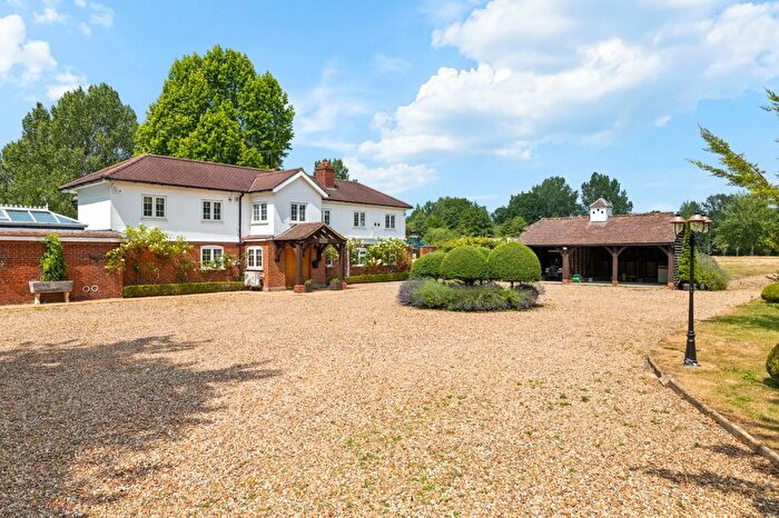 6 Bedroom Detached House For Sale In Goose Rye Road, Worplesdon, Guildford, GU3