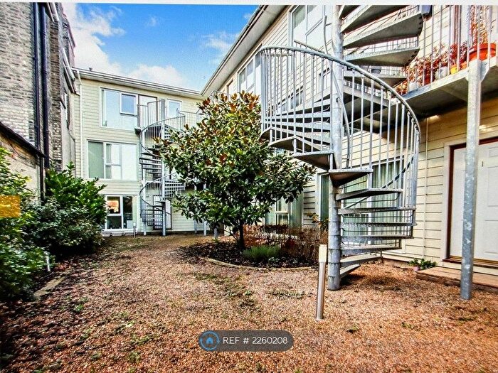 1 Bedroom Flat To Rent In Trafalgar Street, Cambridge, CB4