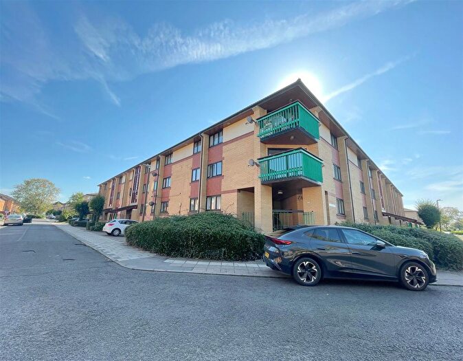 1 Bedroom Flat To Rent In Barrington Mews, Oldbrook, Milton Keynes, MK6