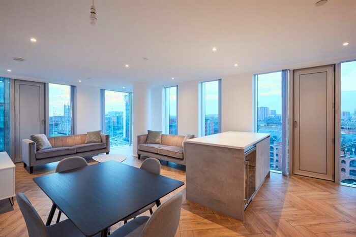 2 Bedroom Apartment To Rent In Victoria Residence, M15