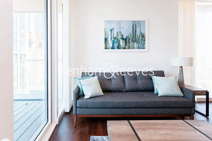 1 Bedroom Apartment To Rent In Maine Tower, Harbour Way, E14