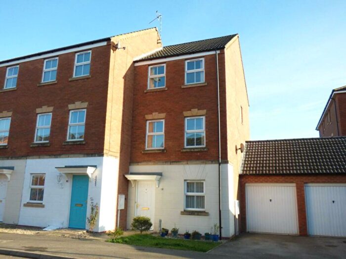 3 Bedroom Town House To Rent In Haddonian Road, Market Harborough, LE16