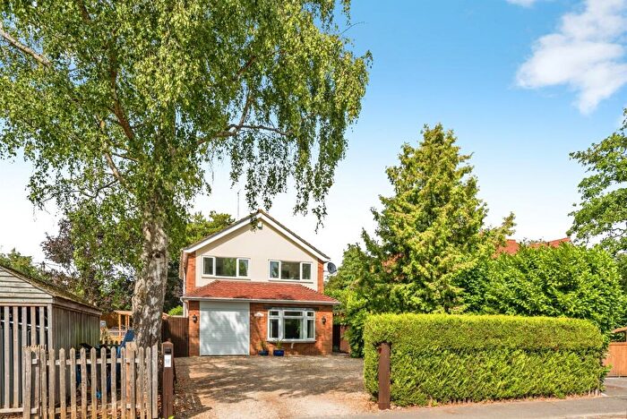 4 Bedroom Detached House For Sale In High Street, Culham, Abingdon, OX14