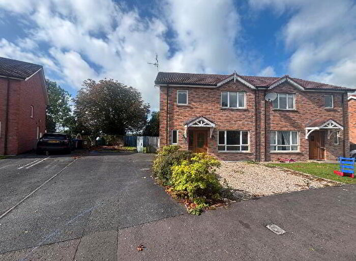 3 Bedroom Semi-Detached House For Sale In Hollyfields, Dungannon, BT71