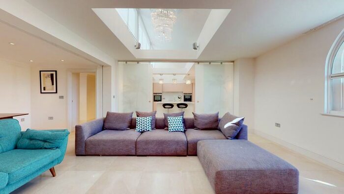 4 Bedroom Flat To Rent In York Terrace West, NW1