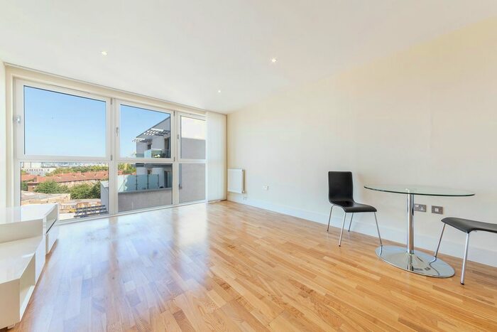 1 Bedroom Flat To Rent In Paxton Point, Merryweather Place, London, SE10