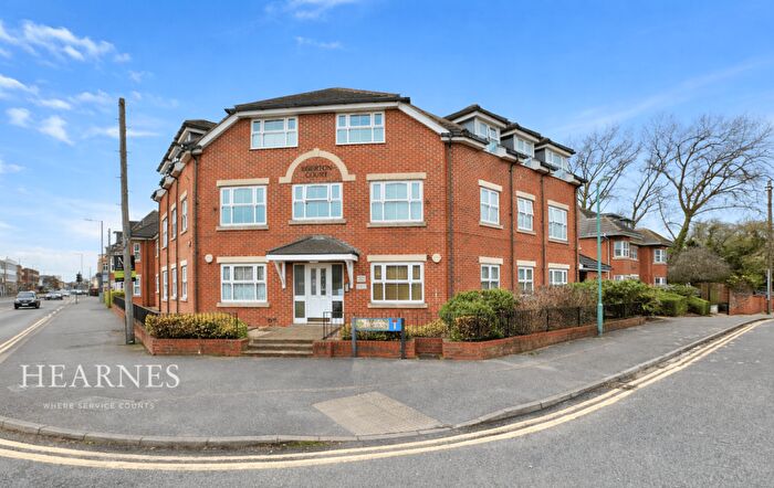 2 Bedroom Apartment For Sale In Egerton Gardens, Bournemouth, BH8