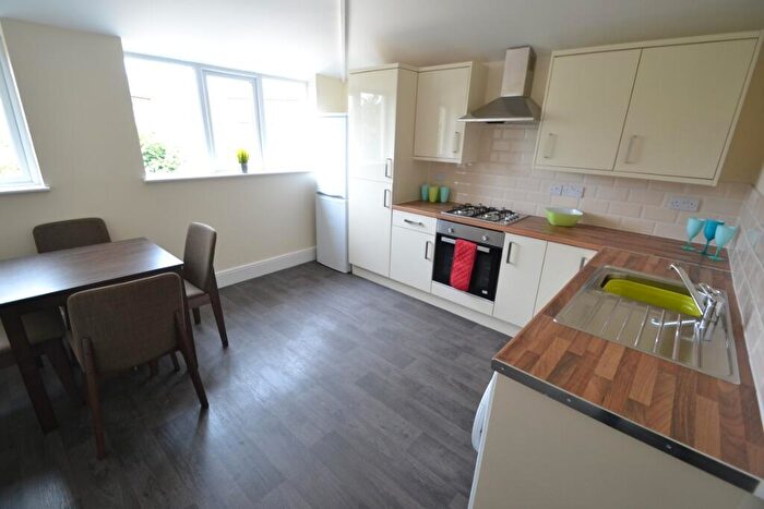 4 Bedroom Detached House To Rent In Millicent Road, West Bridgford, NG2