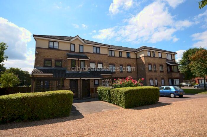2 Bedroom Flat To Rent In Chaseley Drive, London, W4