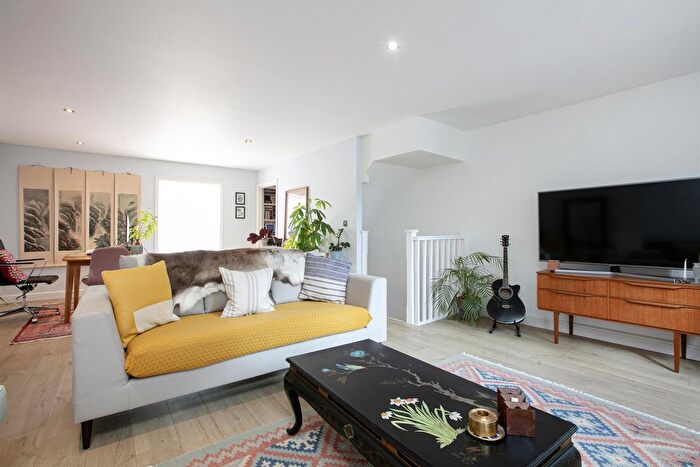 3 Bedroom Terraced House For Sale In Kelly Avenue, Peckham, SE15