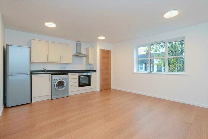 1 Bedroom Apartment To Rent In Townsend Court, Hucknall Road, Nottingham, Nottinghamshire, NG5